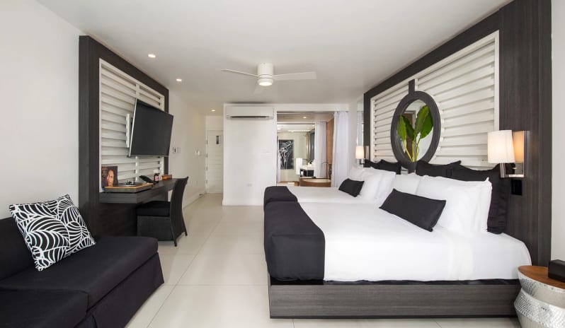 S Hotel Jamaica - Ocean View Junior Suite Double Detail